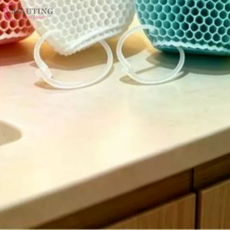 Honeycomb Exfoliating Shower Finger Caps Body Scrub Cleansing Bath Mitt Breathable Odorless Skin Care Tool Multi-Color 1PC
Honeycomb Exfoliating Shower Finger Caps Body Scrub Cleansing Bath Mitt Breathable Odorless Skin Care Tool Multi-Color 1PC