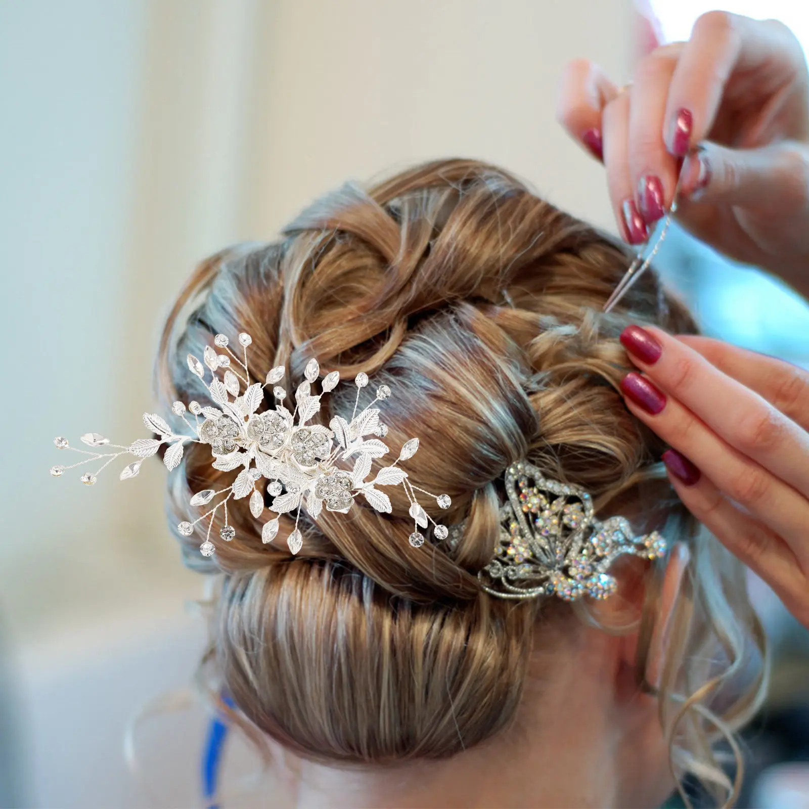 Свадебная заколка для волос с кристаллами и стразами, элегантная заколка-цветок, аксессуар для укладки волос, свадебная заколка-шпилька
Свадебная заколка для волос с кристаллами и стразами, элегантная заколка-цветок, аксессуар для укладки волос, свадебная заколка-шпилька