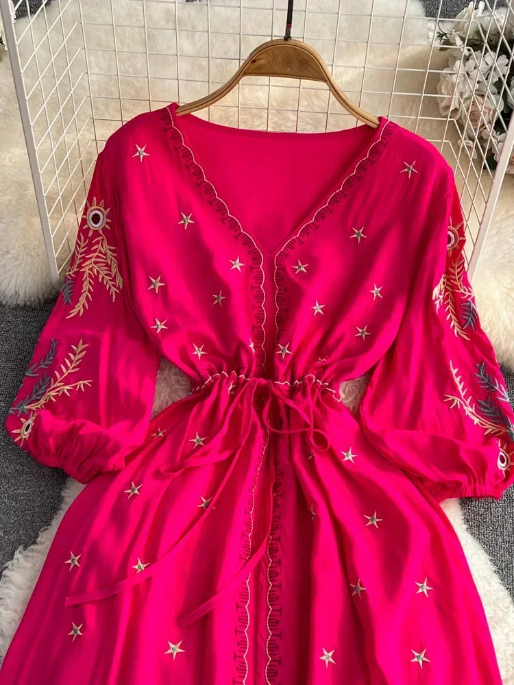 Spring Summer Dress Vintage Ethnic Storm Semitic Beach Vacation V-neck Embroidered Waist Slim Mid Length Dress Women
Spring Summer Dress Vintage Ethnic Storm Semitic Beach Vacation V-neck Embroidered Waist Slim Mid Length Dress Women