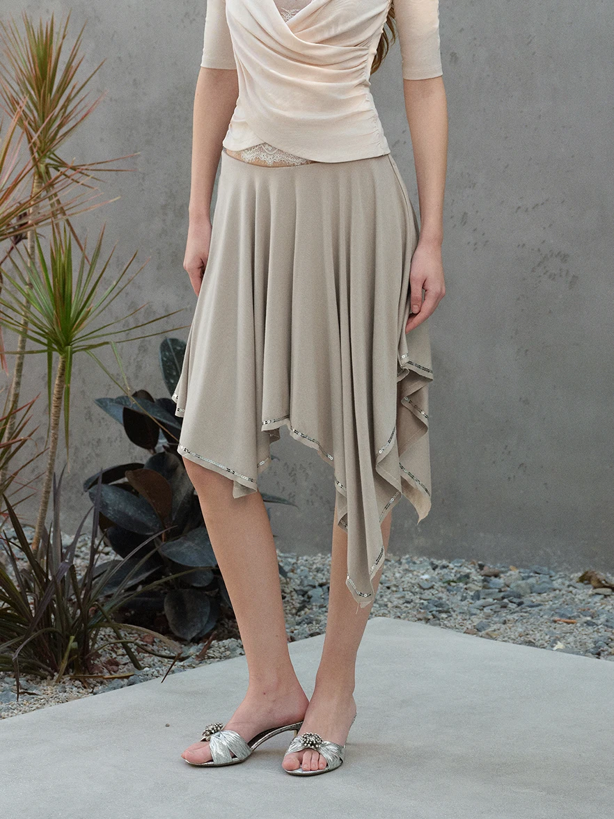 Original Design Noncestnon Ballet Style Asymmetrical Umbrella Skirt Sequin Embroidery Irregular Half-length Women's Skirt
Original Design Noncestnon Ballet Style Asymmetrical Umbrella Skirt Sequin Embroidery Irregular Half-length Women's Skirt
