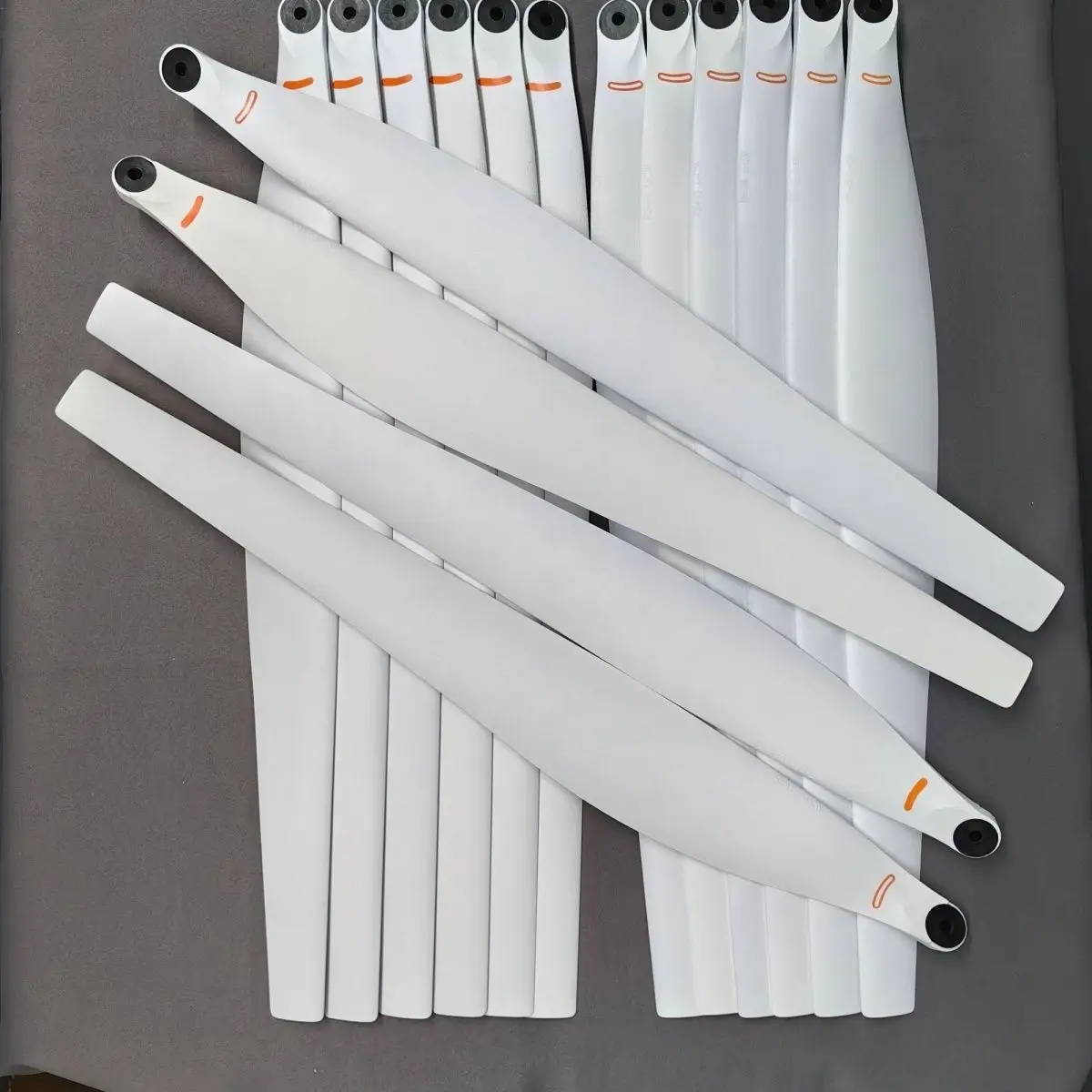 For DJI T40 T50 Drone Propellers White UV Protected Blades Sun-Resistant Coating 5413 5415 CW/CCW Agricultural UAV Parts
For DJI T40 T50 Drone Propellers White UV Protected Blades Sun-Resistant Coating 5413 5415 CW/CCW Agricultural UAV Parts