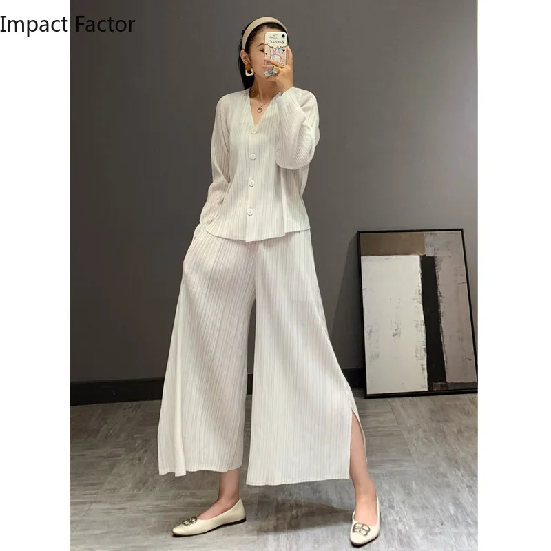 Miyake Fold 2024 New Fashion Loose Suit Korean Elegant Style Two-Piece Set Wide Leg Pants + Top Spot Spring Classic Hot Seller
Miyake Fold 2024 New Fashion Loose Suit Korean Elegant Style Two-Piece Set Wide Leg Pants + Top Spot Spring Classic Hot Seller