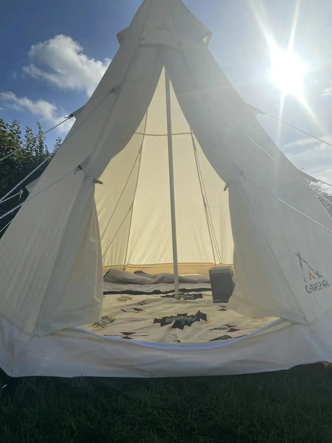 4-сезонная палатка Bell Tent 9,85 футов для глэмпинга, горячая палатка, идеально подходит для семейного кемпинга, пеших прогулок, холщовая палатка с алюминиевым столбом. Поддержка Камуу
4-сезонная палатка Bell Tent 9,85 футов для глэмпинга, горячая палатка, идеально подходит для семейного кемпинга, пеших прогулок, холщовая палатка с алюминиевым столбом. Поддержка Камуу
