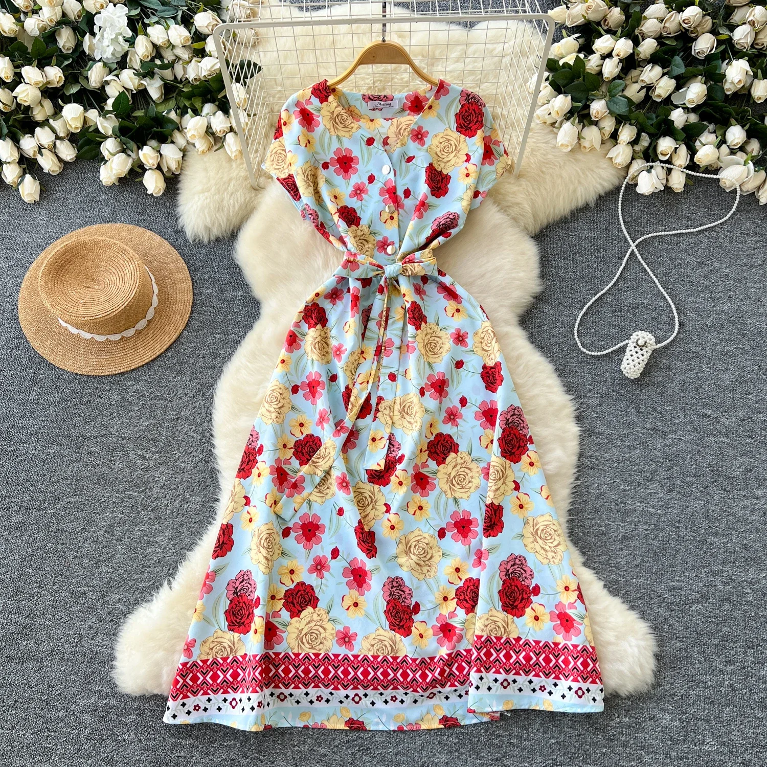 Chic V-neck Elegant Print Slim Bandage Single Breasted A-line Dress High Street Women Vintage Korean Fashion Evening Clothing
Chic V-neck Elegant Print Slim Bandage Single Breasted A-line Dress High Street Women Vintage Korean Fashion Evening Clothing