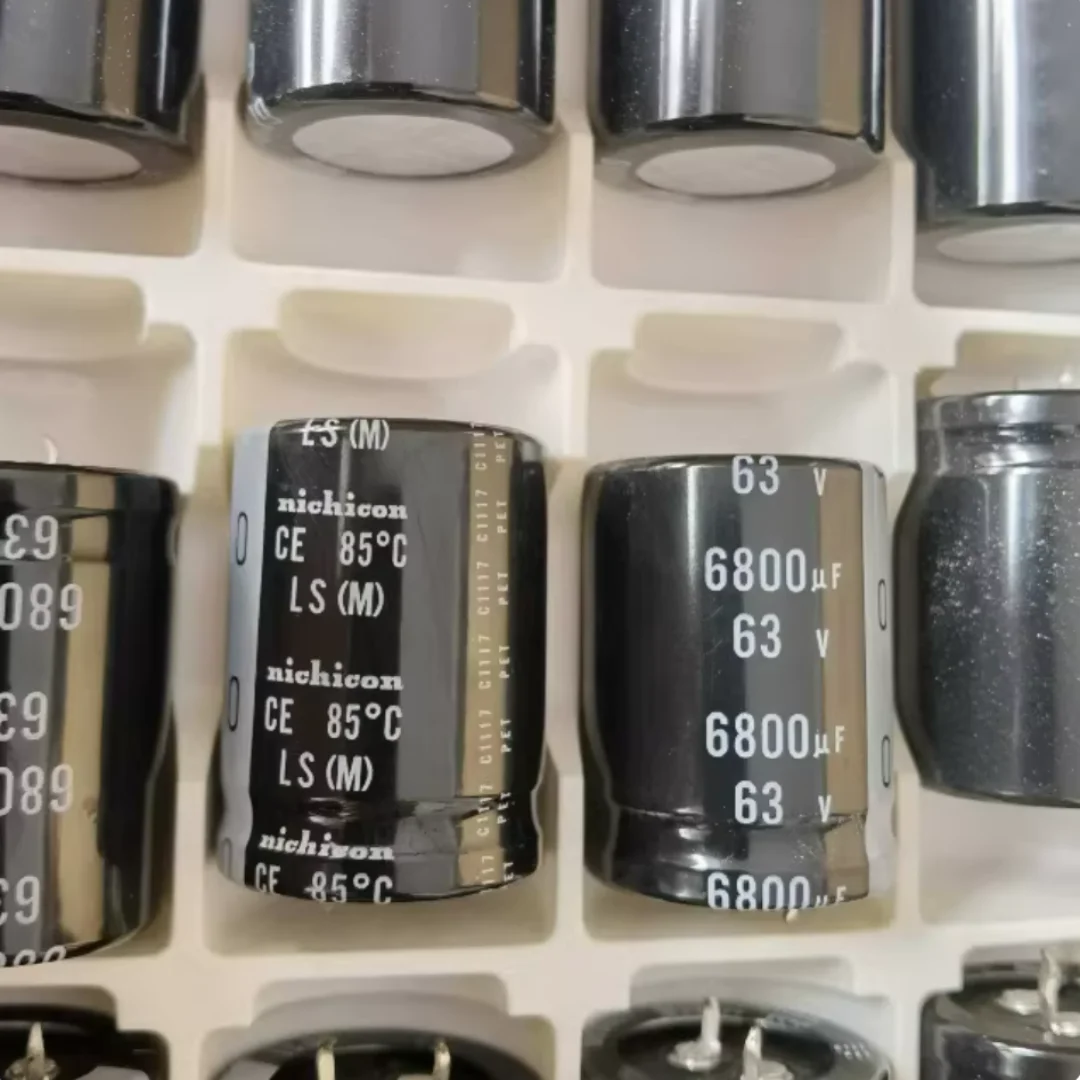 6800UF 63V Japan Nichicon electrolytic capacitor 63V6800UF 30*40 LS 85 degrees
6800UF 63V Japan Nichicon electrolytic capacitor 63V6800UF 30*40 LS 85 degrees