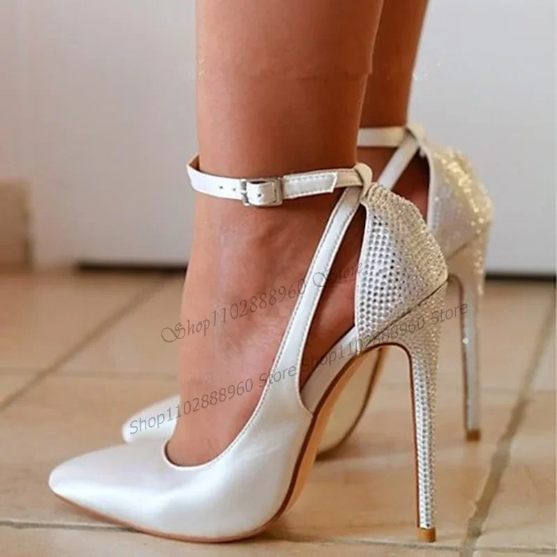 White Silk Cover Heel Crystal Decor Sandals Thin High Heel Women Shoes Ankle Buckle Strap Pointed Toe 2023 Zapatos Para Mujere
White Silk Cover Heel Crystal Decor Sandals Thin High Heel Women Shoes Ankle Buckle Strap Pointed Toe 2023 Zapatos Para Mujere