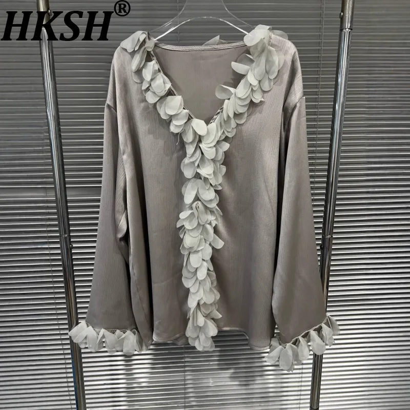 HKSH Early Autumn New Women Shirt Petal Patchwork V-neck Long Sleeve Contrast Color Elegant Fashion High Street Ins Tops HK10566
HKSH Early Autumn New Women Shirt Petal Patchwork V-neck Long Sleeve Contrast Color Elegant Fashion High Street Ins Tops HK10566