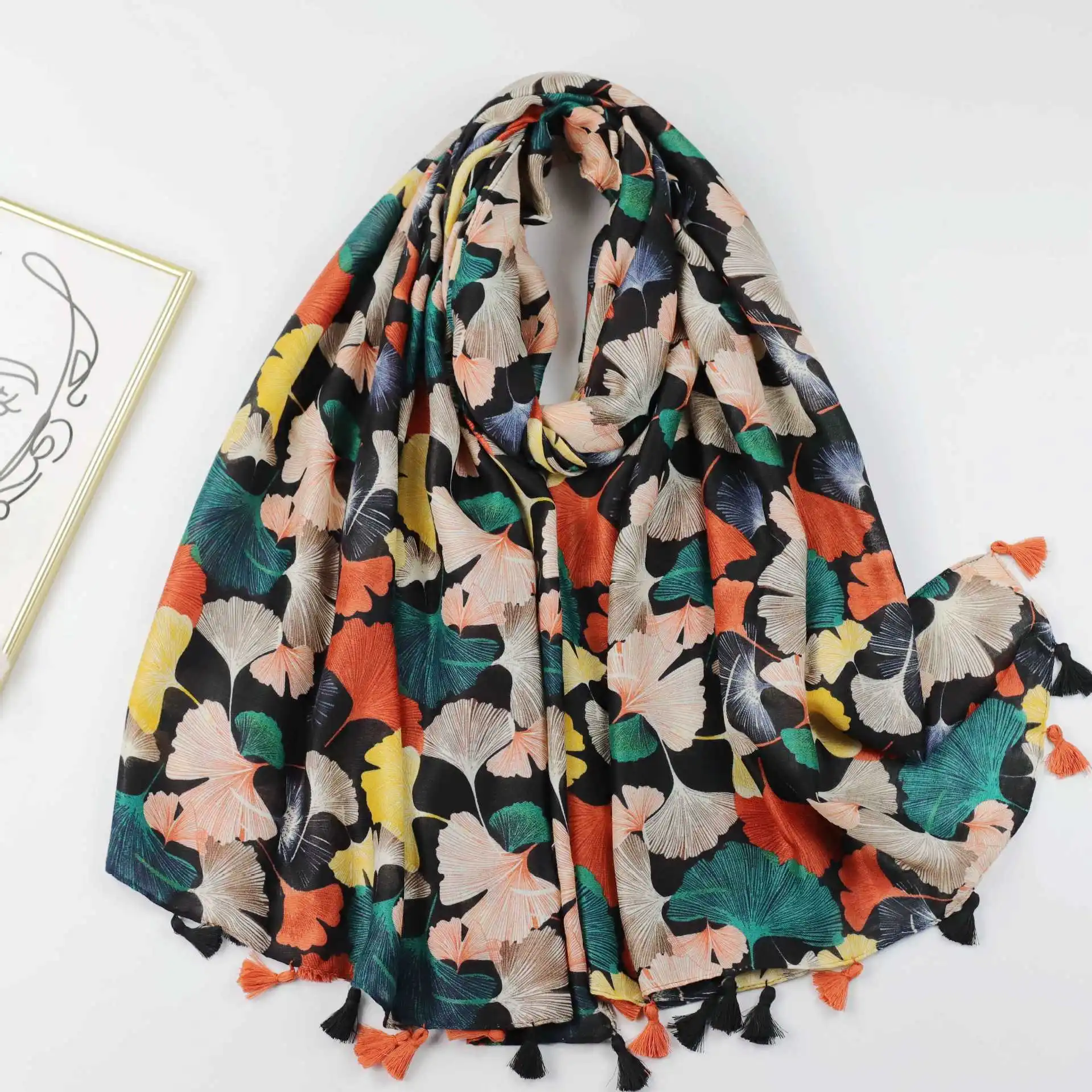 2024 Spring Cotton Ginkgo Leaf Print Tassel Scarf Shawls Beautiful Luxury Leaves Scarves Hijab Wrap
2024 Spring Cotton Ginkgo Leaf Print Tassel Scarf Shawls Beautiful Luxury Leaves Scarves Hijab Wrap
