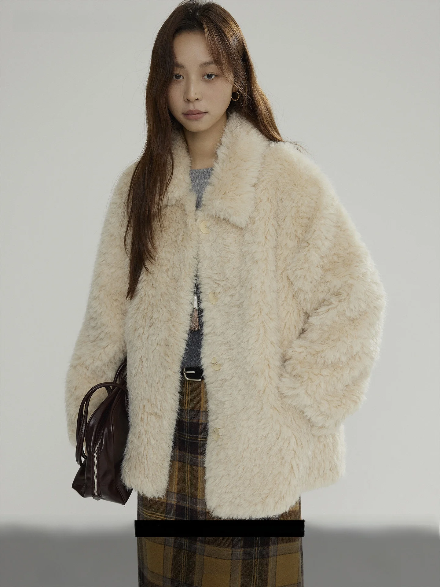 Joli Choose Winter New Sle Women's Loose Fur Coat Korean Sle Casual Flip Collar Polyester Long Sve Jaet
Joli Choose Winter New Sle Women's Loose Fur Coat Korean Sle Casual Flip Collar Polyester Long Sve Jaet