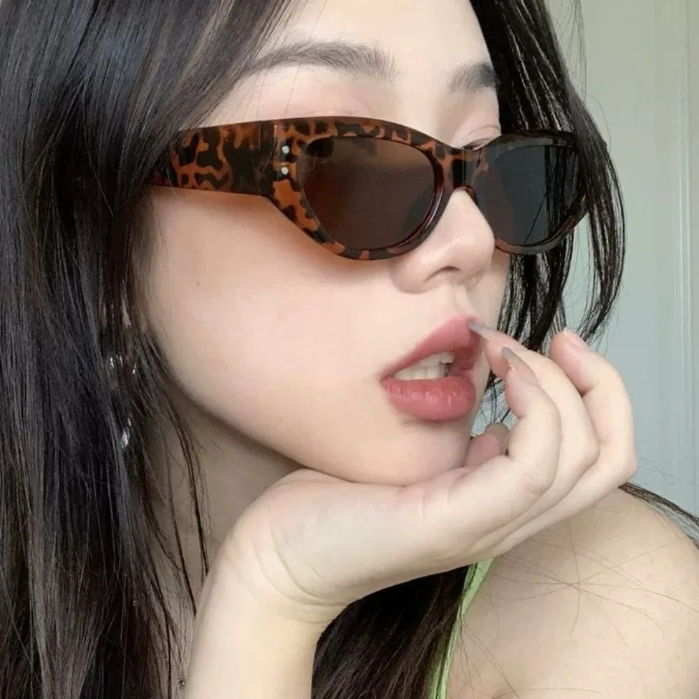 Elegant Jelly Color Rhombus Sunglasses Rice Nail Small Frame Cat Eye Sunglasses UV400 Eyewear UV Resistant Cycling Glass Outdoor
Elegant Jelly Color Rhombus Sunglasses Rice Nail Small Frame Cat Eye Sunglasses UV400 Eyewear UV Resistant Cycling Glass Outdoor