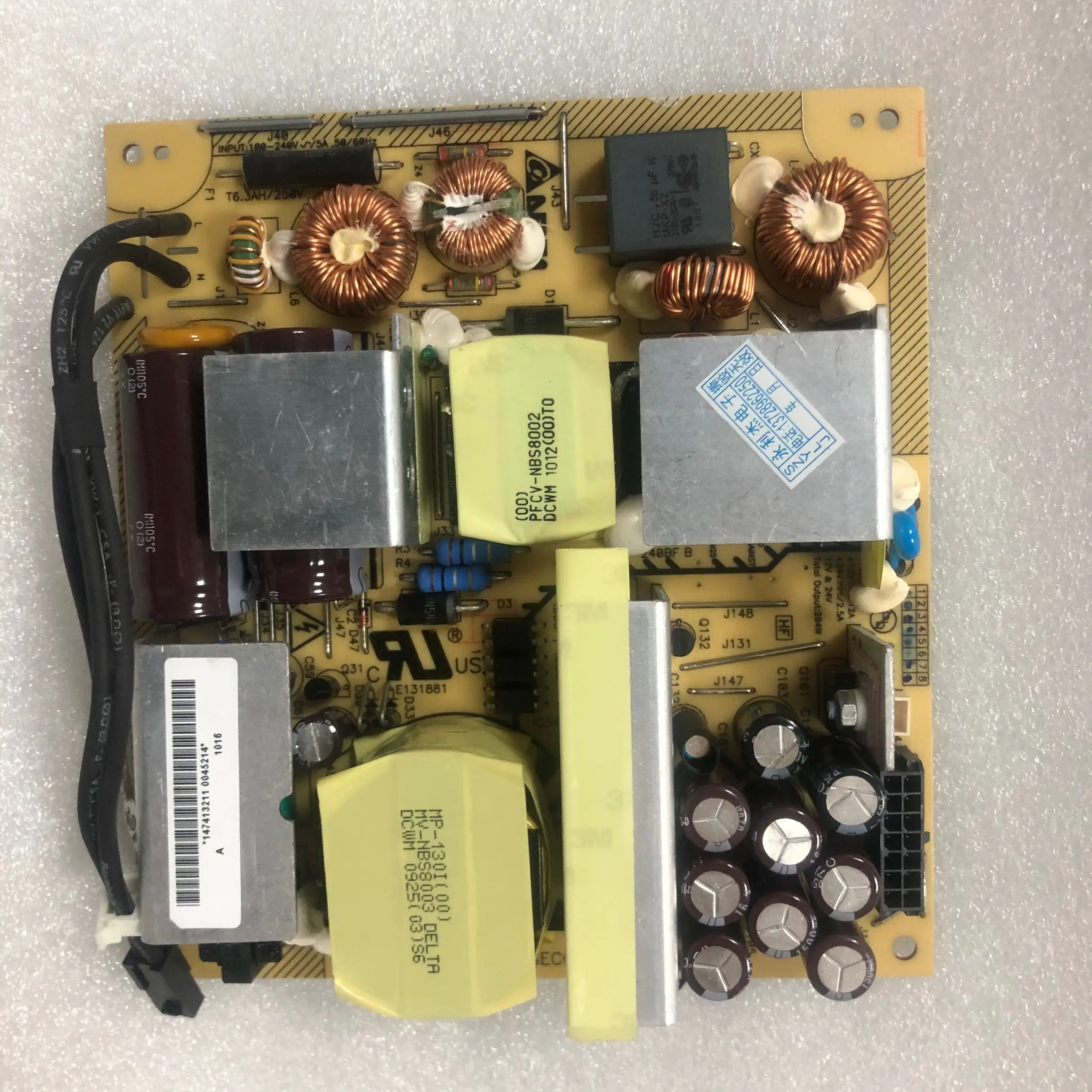 New all-in-one machine VPC118FCF power board ADP-240CF B = ADP-240BF B 12V15A 24V1.5A
New all-in-one machine VPC118FCF power board ADP-240CF B = ADP-240BF B 12V15A 24V1.5A