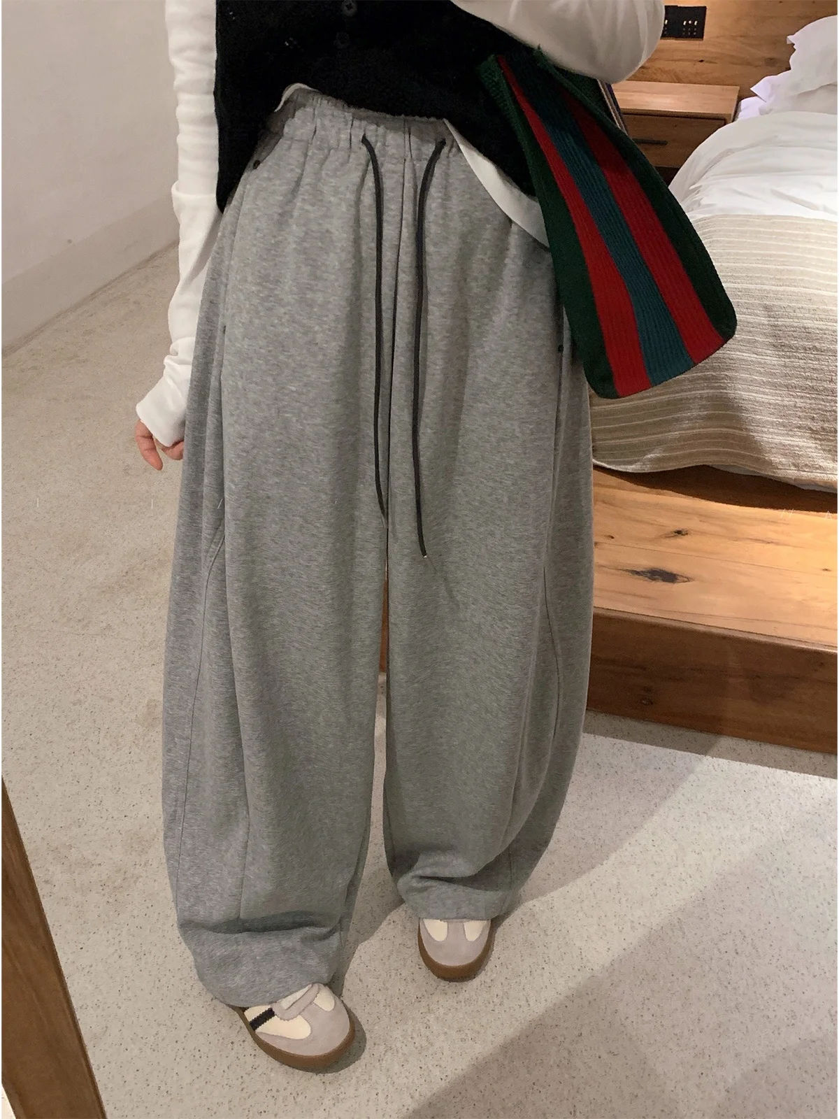 Love Devil Fish Grey Drawstring Straight Leg Casual Pants Women's Loose Slimming Wide Leg Pants Spring 2026 Commute Style
Love Devil Fish Grey Drawstring Straight Leg Casual Pants Women's Loose Slimming Wide Leg Pants Spring 2026 Commute Style