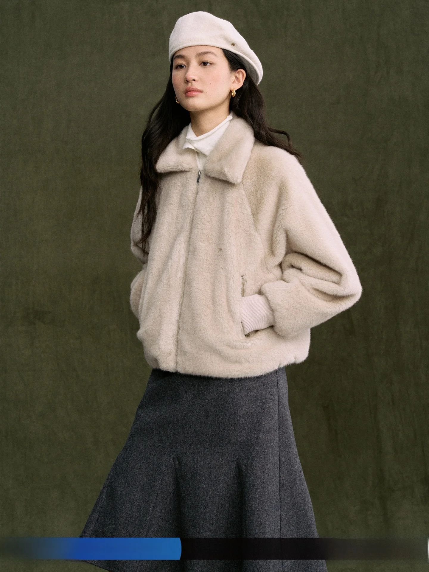 Jicouture Eco-Friendly Leather Fur Short Jacket Zipper Women's Autumn Winter Vintage Collar Slimming Top Casual Style
Jicouture Eco-Friendly Leather Fur Short Jacket Zipper Women's Autumn Winter Vintage Collar Slimming Top Casual Style