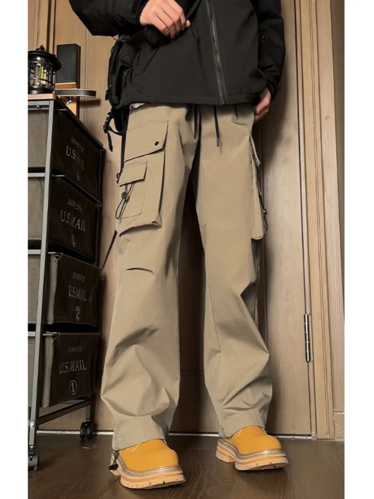 Весна-Осень 2024: Новые молодежные повседневные рабочие брюки для мальчиков-подростков, прямые брюки с карманами для старшеклассников
Весна-Осень 2024: Новые молодежные повседневные рабочие брюки для мальчиков-подростков, прямые брюки с карманами для старшеклассников