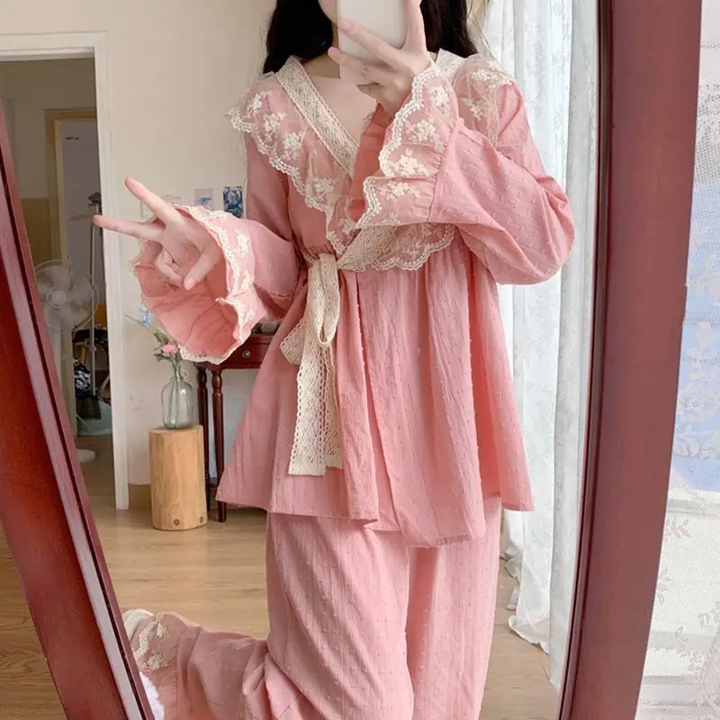2023 Japanese cute lace pure cotton pajamas women spring autumn long-sleeved suits sweet cute princess style home clothes chic
2023 Japanese cute lace pure cotton pajamas women spring autumn long-sleeved suits sweet cute princess style home clothes chic