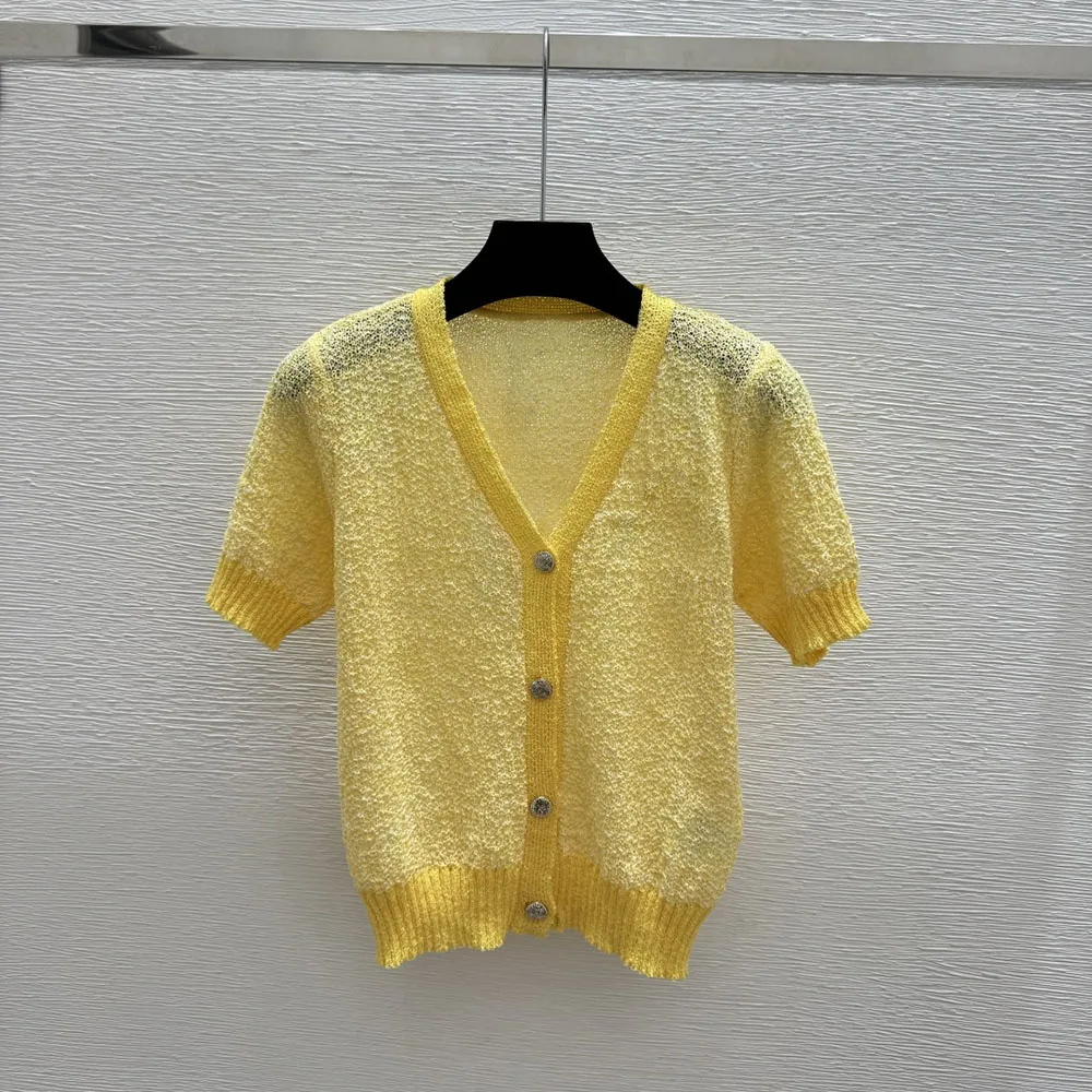 High-quality 2026 new style women's short-sleeved solid-color blouse, with buttons, elegant and fashionable xy26414245
High-quality 2026 new style women's short-sleeved solid-color blouse, with buttons, elegant and fashionable xy26414245