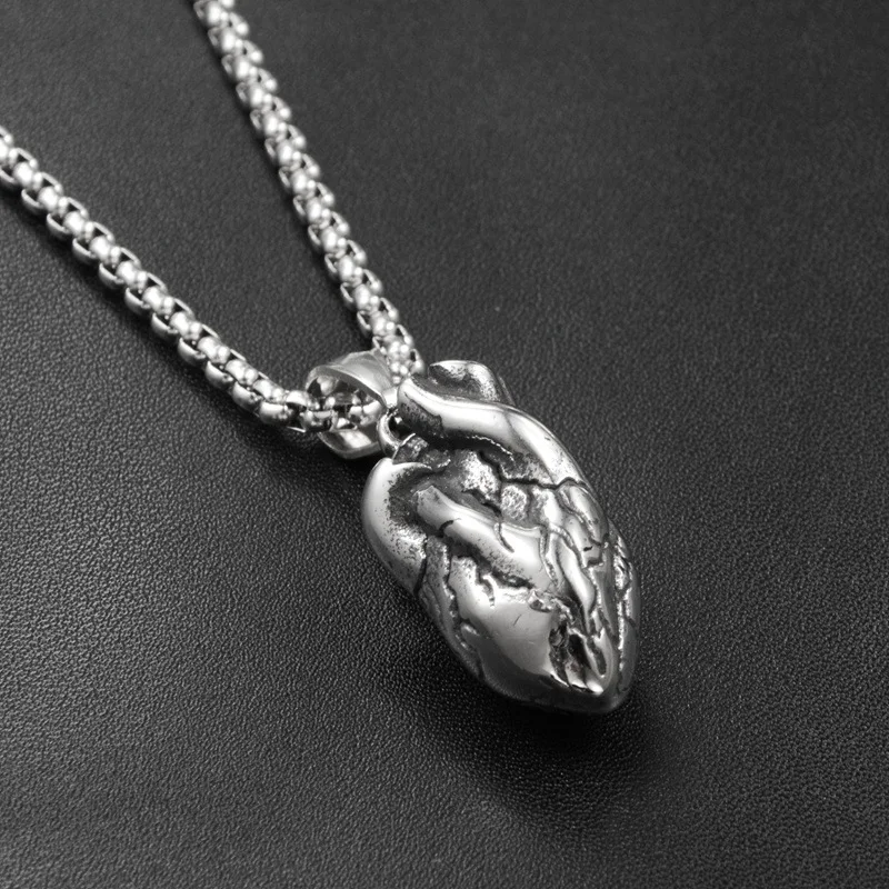 Fashion Minimalist Imitation Heart Necklace Men Women Punk Hip Hop Pendant Necklace Vintage Charm Stainless Steel Jewelry
Fashion Minimalist Imitation Heart Necklace Men Women Punk Hip Hop Pendant Necklace Vintage Charm Stainless Steel Jewelry