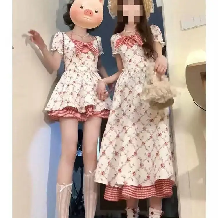 Комплект из топа с вышивкой и широких брюк для девочек: модный летний костюм из двух предметов для подростков – элегантный повседневный стиль
Комплект из топа с вышивкой и широких брюк для девочек: модный летний костюм из двух предметов для подростков – элегантный повседневный стиль