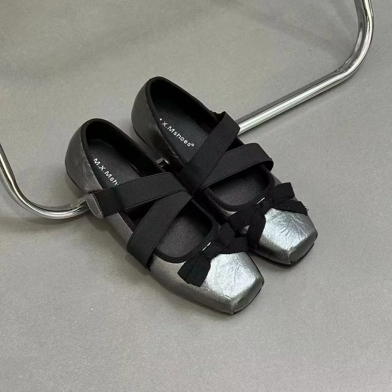 Ballet Flats Women Shoes Woman 2025 Trend Pumps Loafers Spring Summer Barefoot Dance Shoe Elegant Comfortable Low Heels on Offer
Ballet Flats Women Shoes Woman 2025 Trend Pumps Loafers Spring Summer Barefoot Dance Shoe Elegant Comfortable Low Heels on Offer