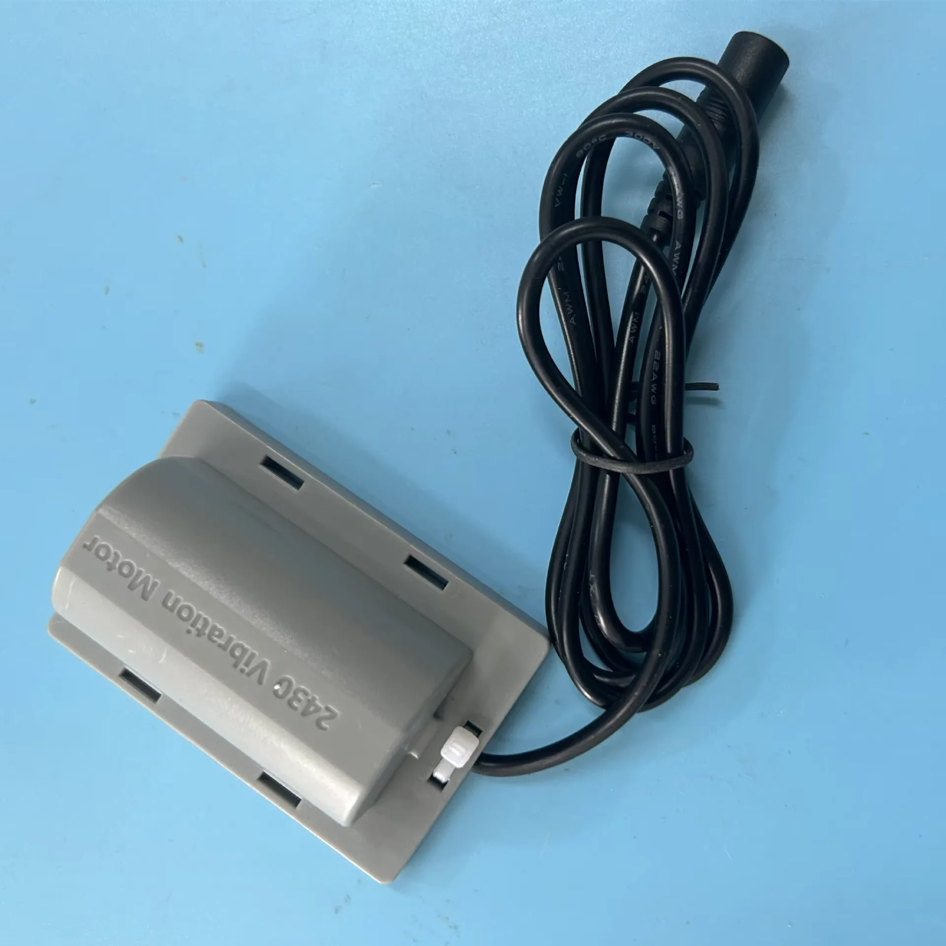 2430 Micro DC Massage Vibration Motor 12V Frog Feeding Vibrating Plate Motor
2430 Micro DC Massage Vibration Motor 12V Frog Feeding Vibrating Plate Motor