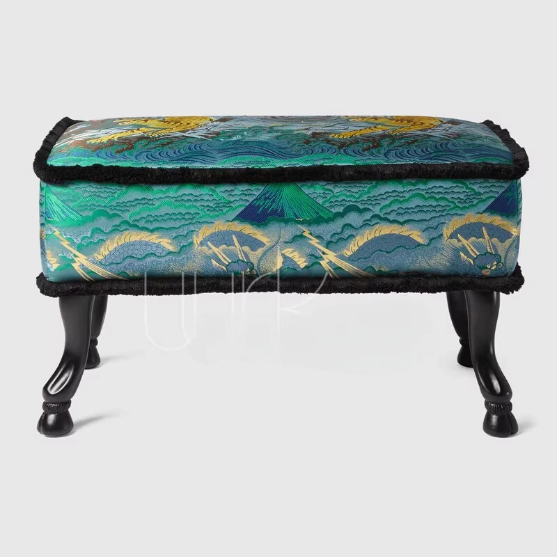 Tiger sofa stool foot pedal French light luxury shoe changing stool cloakroom makeup stool retro clothing store display bench
Tiger sofa stool foot pedal French light luxury shoe changing stool cloakroom makeup stool retro clothing store display bench