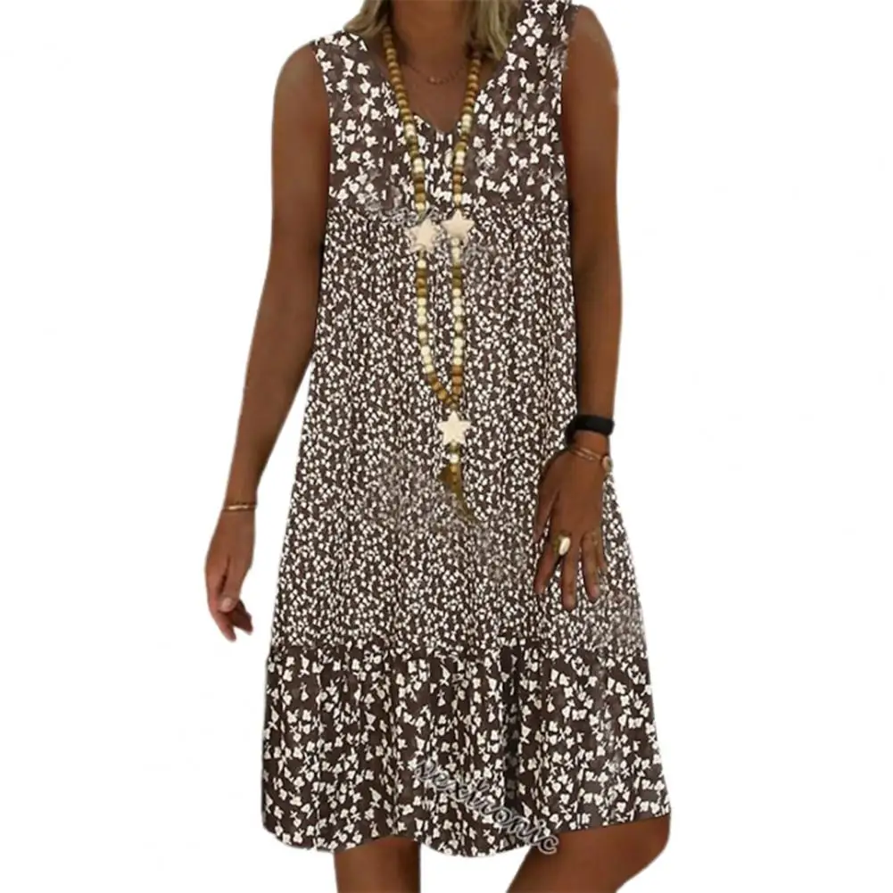 Vintage Women Dress Digital Print for A-line Sundress with V Neck Loose Hem Sleeveless Dress
Vintage Women Dress Digital Print for A-line Sundress with V Neck Loose Hem Sleeveless Dress