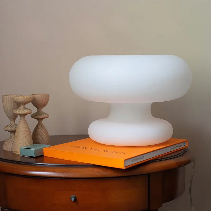 Circle table lamp, bedroom headboard, solow, minimalist ins, teenage designer, internet famous glass living room decoration, nig
Circle table lamp, bedroom headboard, solow, minimalist ins, teenage designer, internet famous glass living room decoration, nig