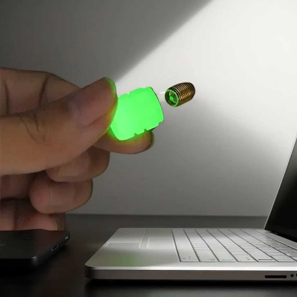 Светящиеся люминесцентные колпачки клапанов — светящиеся в темноте заглушки клапанов шин для автомобилей, мотоциклов и велосипедов (декоративные крышки ступиц)
Светящиеся люминесцентные колпачки клапанов — светящиеся в темноте заглушки клапанов шин для автомобилей, мотоциклов и велосипедов (декоративные крышки ступиц)