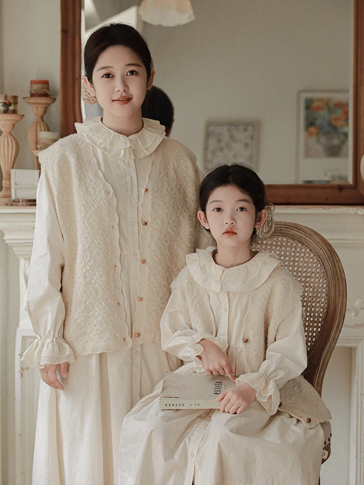 Girls' Sweater Spring and Autumn Youth Children's Wear Knitted Vest Vintage Top Mother Daughter Matching Clothes Mainland China
Girls' Sweater Spring and Autumn Youth Children's Wear Knitted Vest Vintage Top Mother Daughter Matching Clothes Mainland China