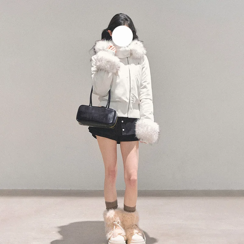 Women's Faux Fur Trimmed Bomber Jacket Winter Warm Cropped Puffer Coat Y2K Streetwear Casual Zip-Up Outerwear for Daily Wear
Women's Faux Fur Trimmed Bomber Jacket Winter Warm Cropped Puffer Coat Y2K Streetwear Casual Zip-Up Outerwear for Daily Wear