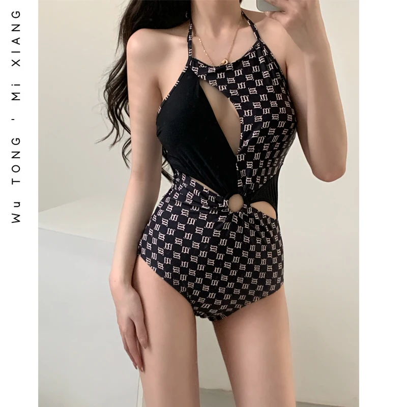 New Retro One-Piece Swimsuit Women's Bal Beach Vaion Thermal Resort Sexy Slimming Cover-Up Casual Swimwear
New Retro One-Piece Swimsuit Women's Bal Beach Vaion Thermal Resort Sexy Slimming Cover-Up Casual Swimwear