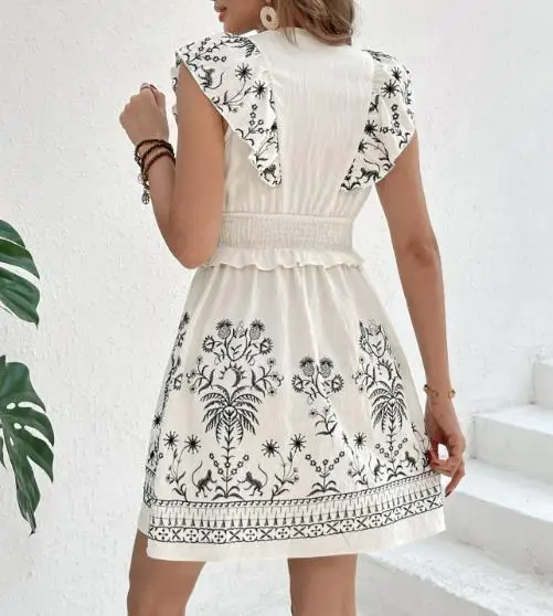 Dress Women's 2025 Spring/summer Style Casual New Collection Short Skirt Casual Lotus Leaf Splicing Holiday Style Printed Dress
Dress Women's 2025 Spring/summer Style Casual New Collection Short Skirt Casual Lotus Leaf Splicing Holiday Style Printed Dress