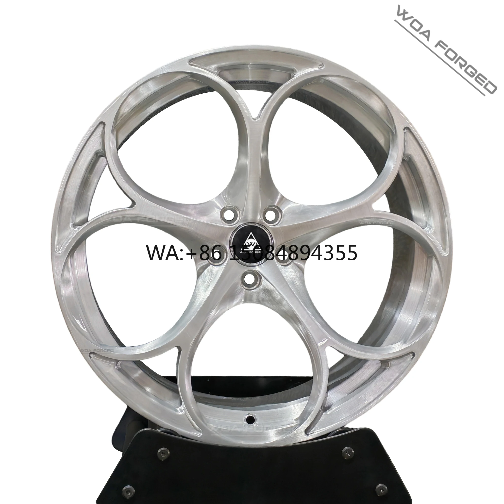 Sleek curved spoke monoblock forged wheels in bright silver finish sized 18 to 21 inch for premium sports car upgrade needs
Sleek curved spoke monoblock forged wheels in bright silver finish sized 18 to 21 inch for premium sports car upgrade needs