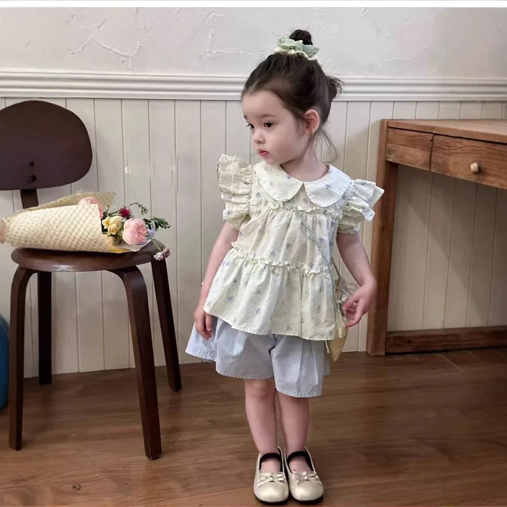 Flying Sleeve Floral Top Cotton Shorts 2025 Summer New Girls' Shirt Fashion Cute Casual Korean Series
Flying Sleeve Floral Top Cotton Shorts 2025 Summer New Girls' Shirt Fashion Cute Casual Korean Series