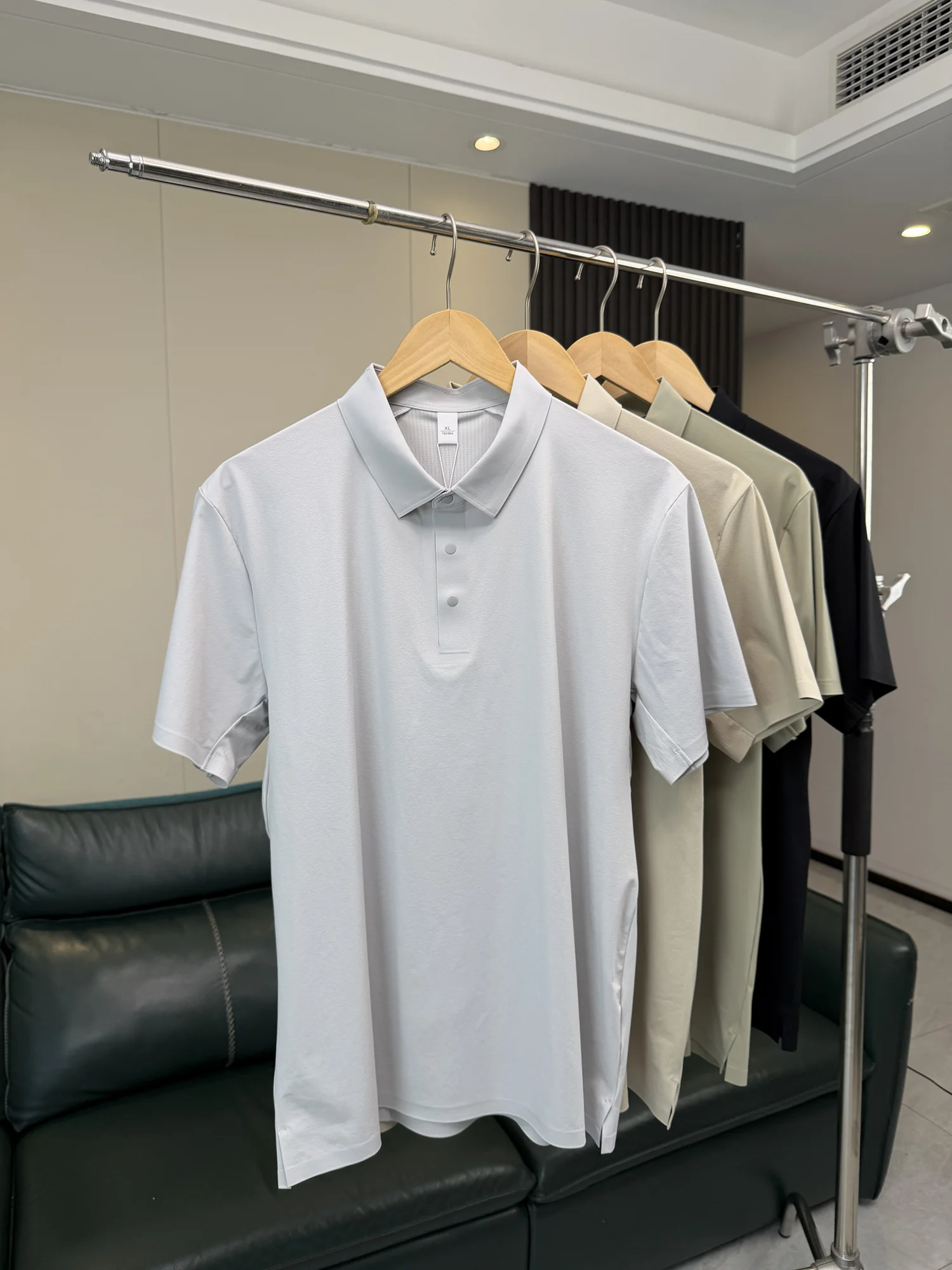 Recommended! Seamless ! Men's Summer Comfortable Elastic Breathable Casual Short Sleeve Shirt Standard Fit Fashion Urban...
Recommended! Seamless ! Men's Summer Comfortable Elastic Breathable Casual Short Sleeve Shirt Standard Fit Fashion Urban...