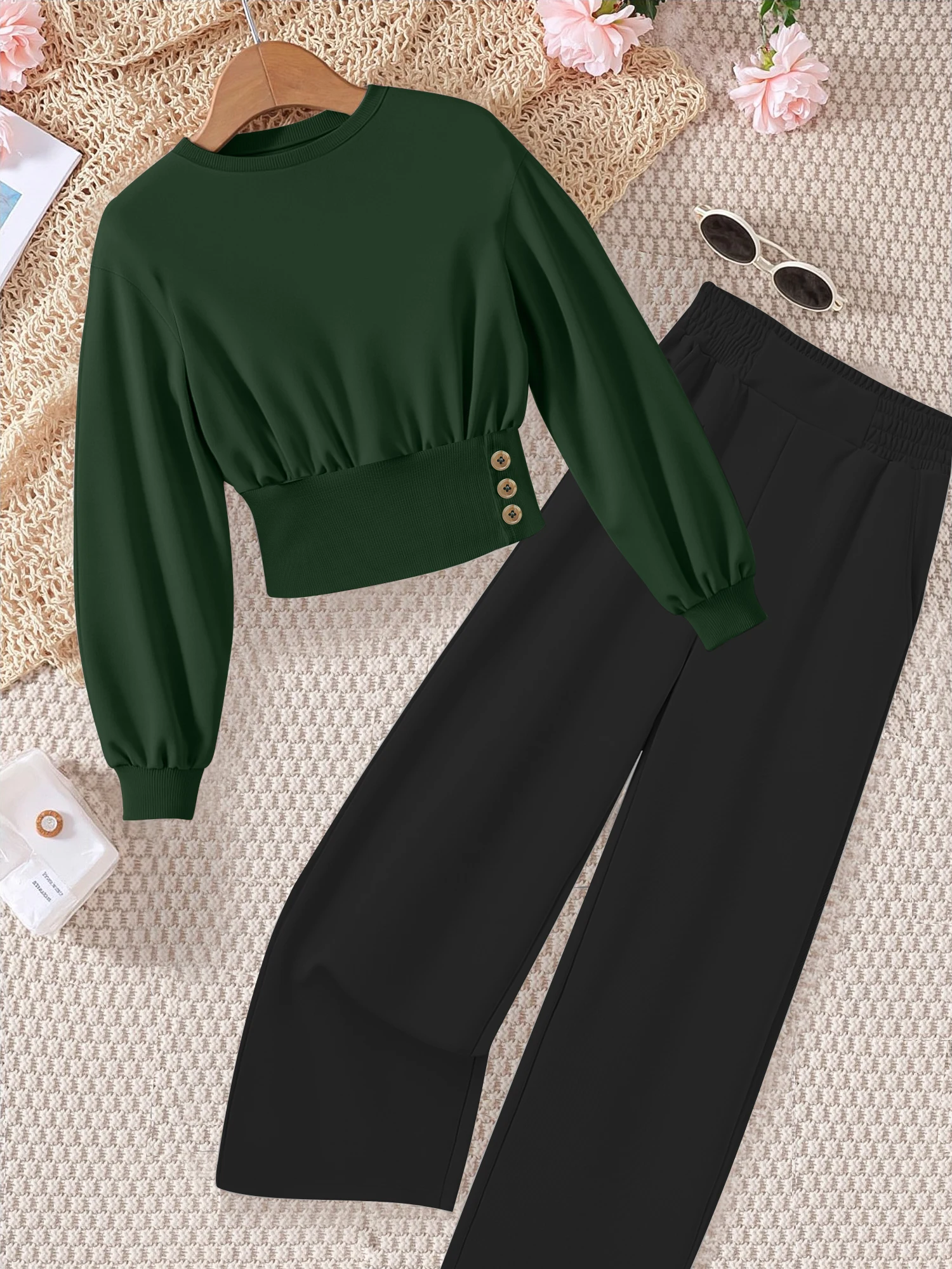 2026 Hot Selling 2-Piece Loungewear Set, Cropped Sweatshirt & Wide Leg Pants, Soft Fabric Casual Outfit for Everyday
2026 Hot Selling 2-Piece Loungewear Set, Cropped Sweatshirt & Wide Leg Pants, Soft Fabric Casual Outfit for Everyday