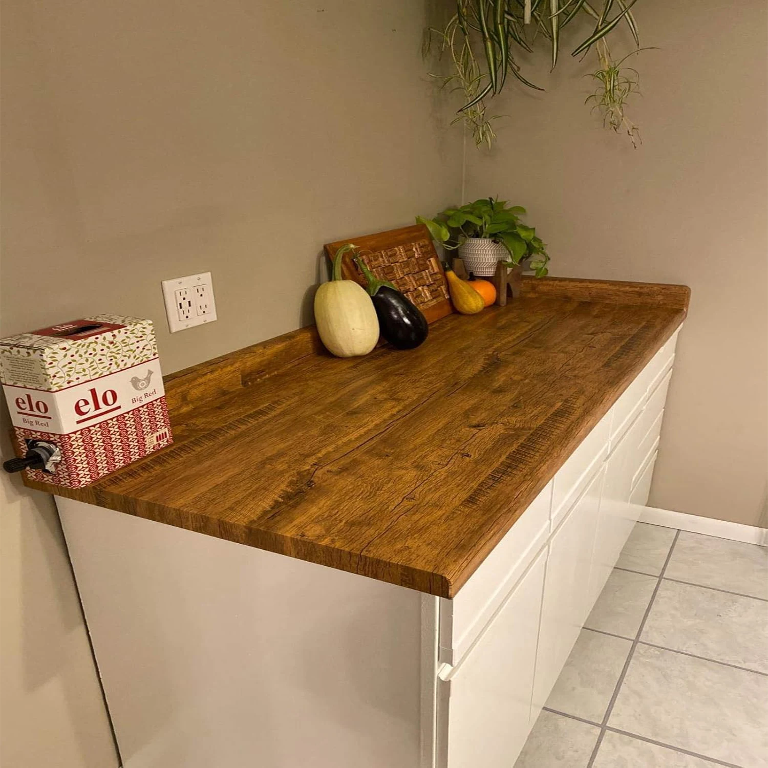 55cm Wood Grain Sticker Self-adhesive High Quality Wallpaper Suitable for Kitchen Countertops Cabinets Tables Walls Renovation
55cm Wood Grain Sticker Self-adhesive High Quality Wallpaper Suitable for Kitchen Countertops Cabinets Tables Walls Renovation