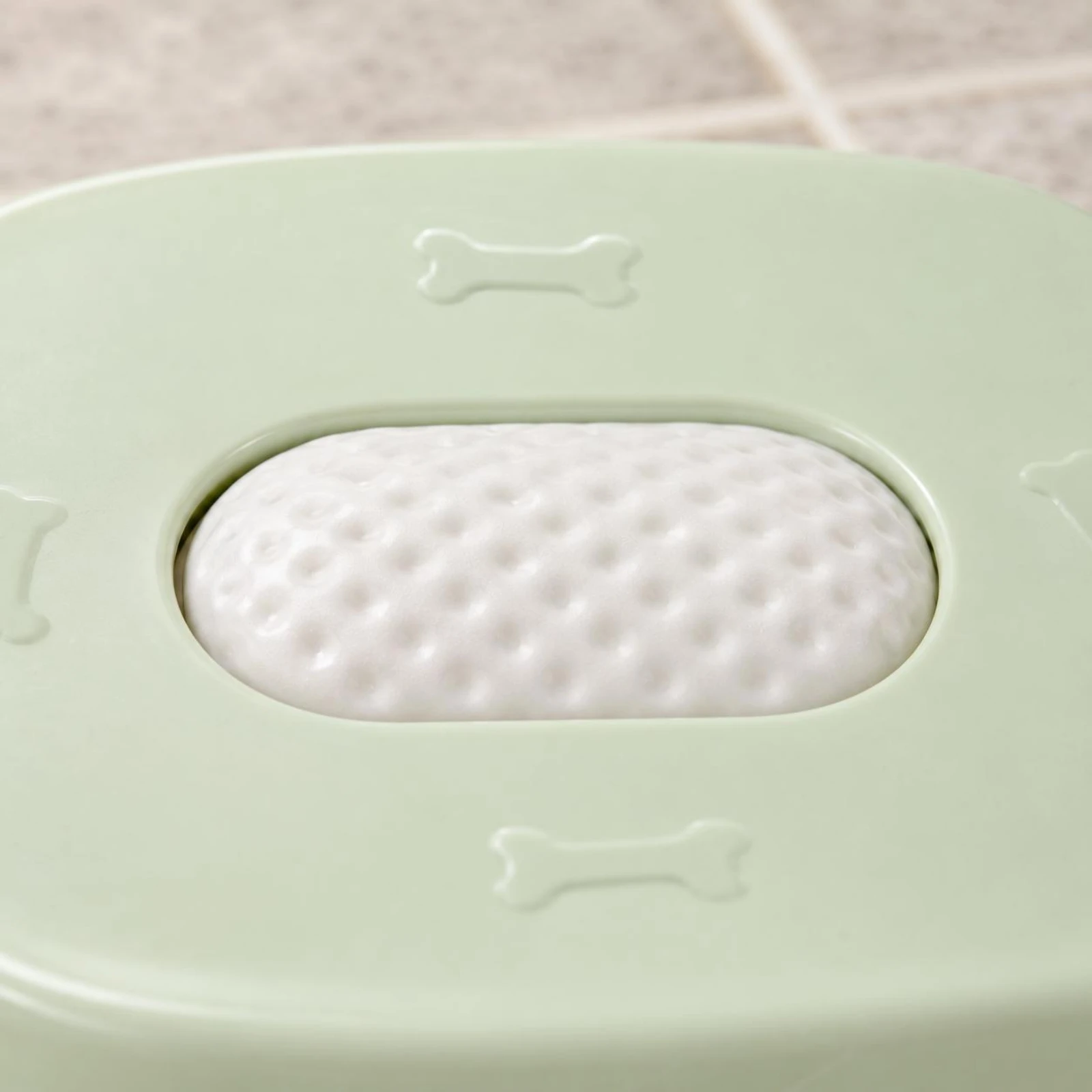 Pet Licking Bowl Textured Licking Bowl Slow-Feeding Dish Glossy Finish Slow Feed Lick Mat Anti Choking
Pet Licking Bowl Textured Licking Bowl Slow-Feeding Dish Glossy Finish Slow Feed Lick Mat Anti Choking
