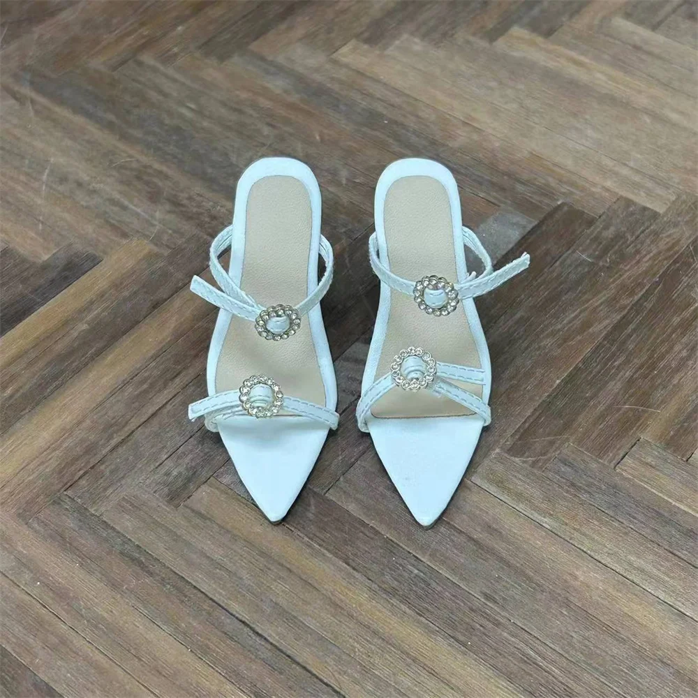 BJD Doll shoes 1/3 SD/DD/SDGR/SD16 rhinestone buckle high heel Sandal slippers BJD doll accessories
BJD Doll shoes 1/3 SD/DD/SDGR/SD16 rhinestone buckle high heel Sandal slippers BJD doll accessories