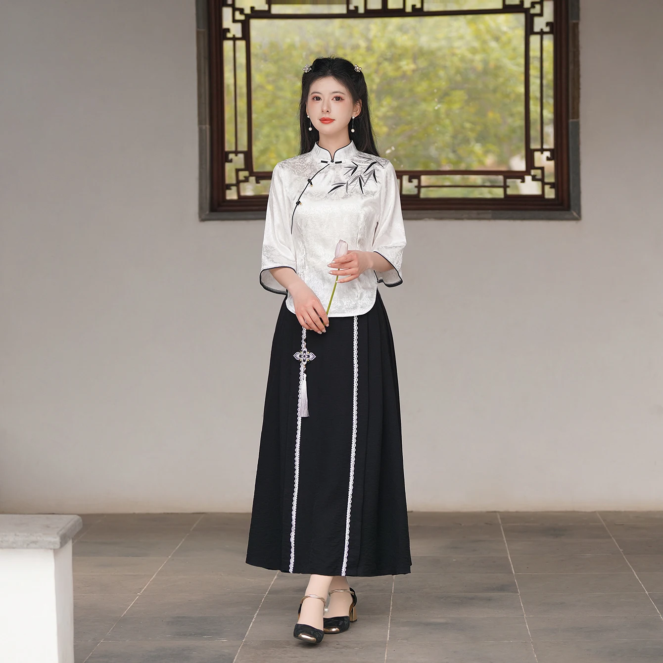 New Women's Embroidered Shirt Stand Collar Seven Sleeve Commute Chinese Style Daily Fashionable Polyester Fiber Cool Sensation
New Women's Embroidered Shirt Stand Collar Seven Sleeve Commute Chinese Style Daily Fashionable Polyester Fiber Cool Sensation