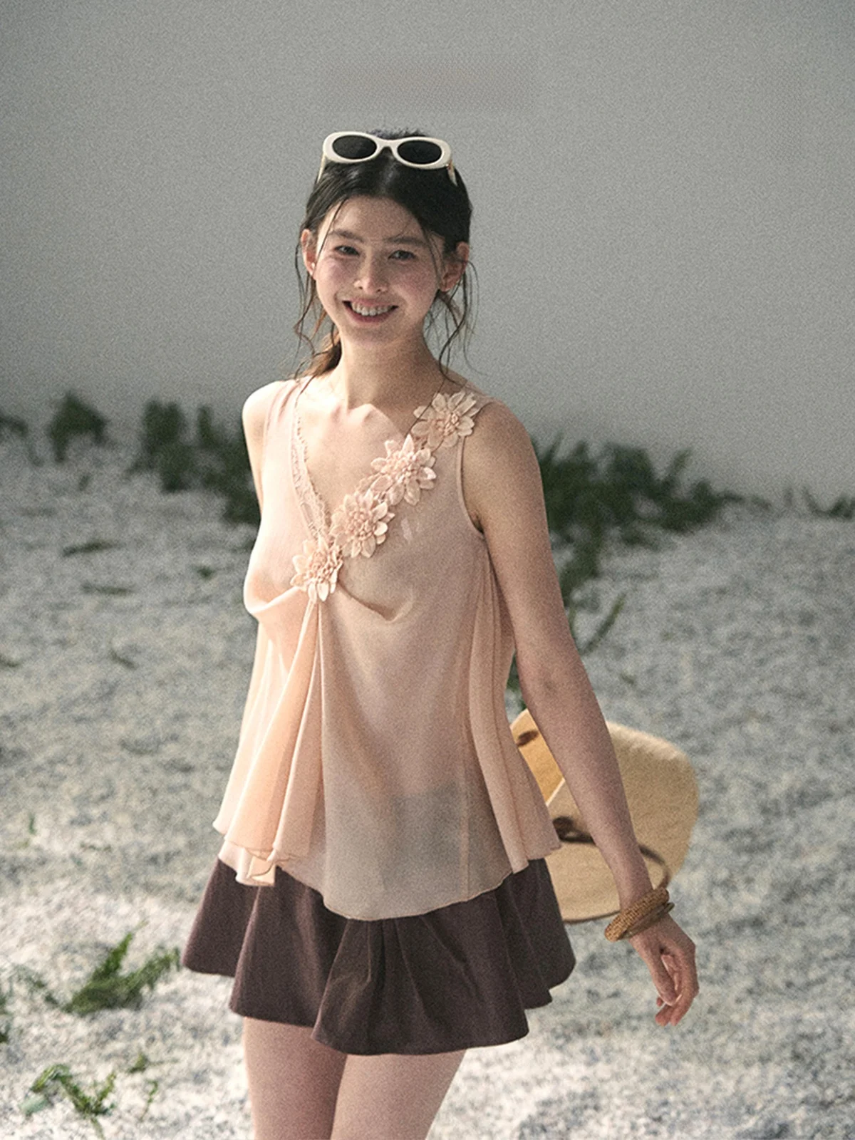 AOMALM Lace Transparent 3D Rose Flower T-Shirt Women's Sweet Style Slim Fit Spring Top Polyester No Sleeve Plant Floral Pattern
AOMALM Lace Transparent 3D Rose Flower T-Shirt Women's Sweet Style Slim Fit Spring Top Polyester No Sleeve Plant Floral Pattern