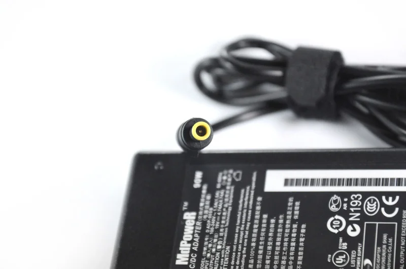 For samsung 19V 4.74A laptop power AC adapter charger BA44-00215A NBP001324-00 NBP001518-00 P200 P428 P467 PA-1900-08S Q208 Q230 
For samsung 19V 4.74A laptop power AC adapter charger BA44-00215A NBP001324-00 NBP001518-00 P200 P428 P467 PA-1900-08S Q208 Q230