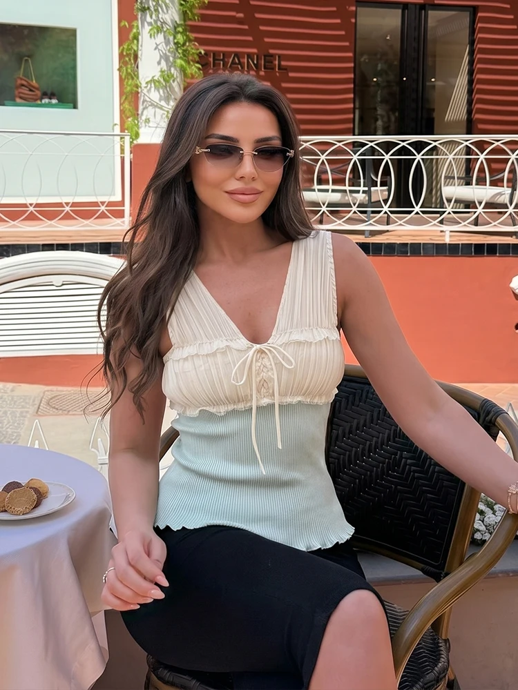 HH Summer Women's Two-Tone Lace Knit Sweet Tank Top - Fitted V-Neck Tie Front Pleated Cami for Date Night Beach
HH Summer Women's Two-Tone Lace Knit Sweet Tank Top - Fitted V-Neck Tie Front Pleated Cami for Date Night Beach