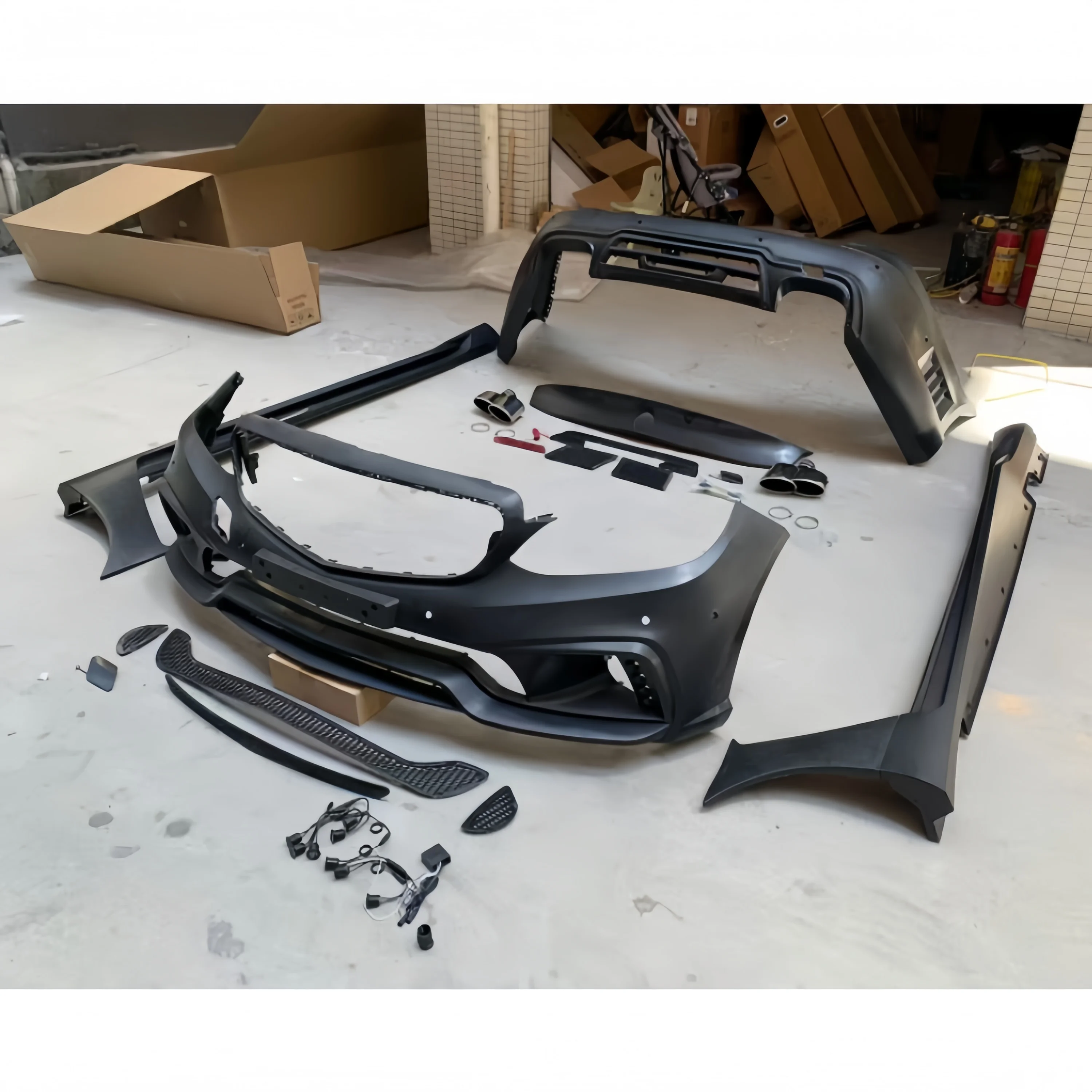 Dream Garage Car Body Kit For 14-15 E-Class W212 With WALD Package Upgrade
Dream Garage Car Body Kit For 14-15 E-Class W212 With WALD Package Upgrade