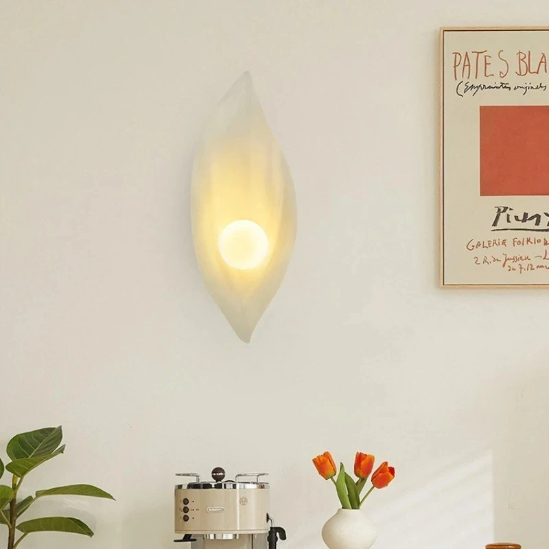 Cream Style Bedroom Wall Lamp Creative Living Room Background Wall Study Corridor Simple Bedside Antique Decorative Lamp
Cream Style Bedroom Wall Lamp Creative Living Room Background Wall Study Corridor Simple Bedside Antique Decorative Lamp