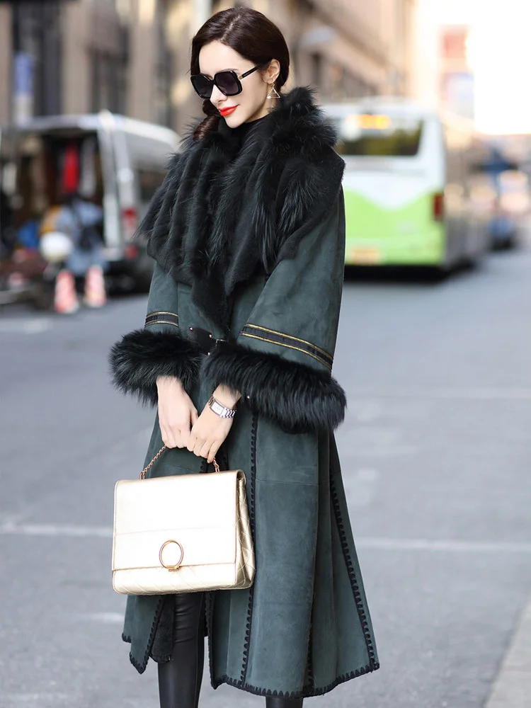 Fashion Patty Italian Personalized Sheepskin Fur Women's Coat Long Fur Grass Coat Y151
Fashion Patty Italian Personalized Sheepskin Fur Women's Coat Long Fur Grass Coat Y151