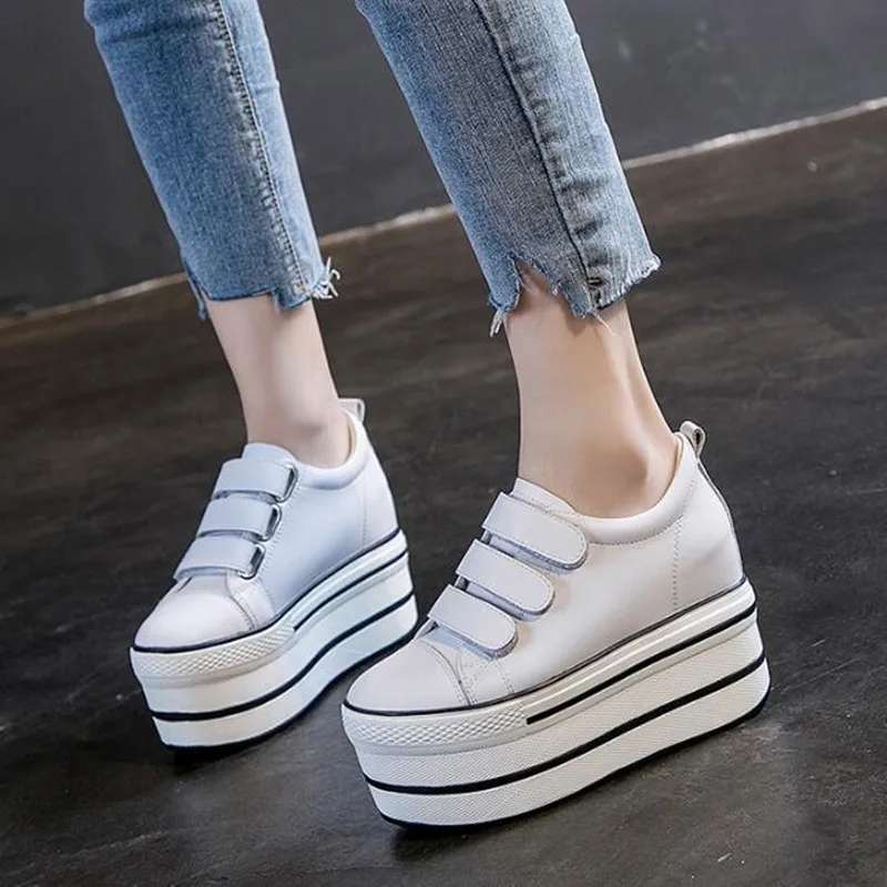 New 12cm Genuine Leather Luxury Autumn Women Platform Heel Wedge Sneakers Wedge White Shoes Fashion Women Leather Casual Shoes
New 12cm Genuine Leather Luxury Autumn Women Platform Heel Wedge Sneakers Wedge White Shoes Fashion Women Leather Casual Shoes