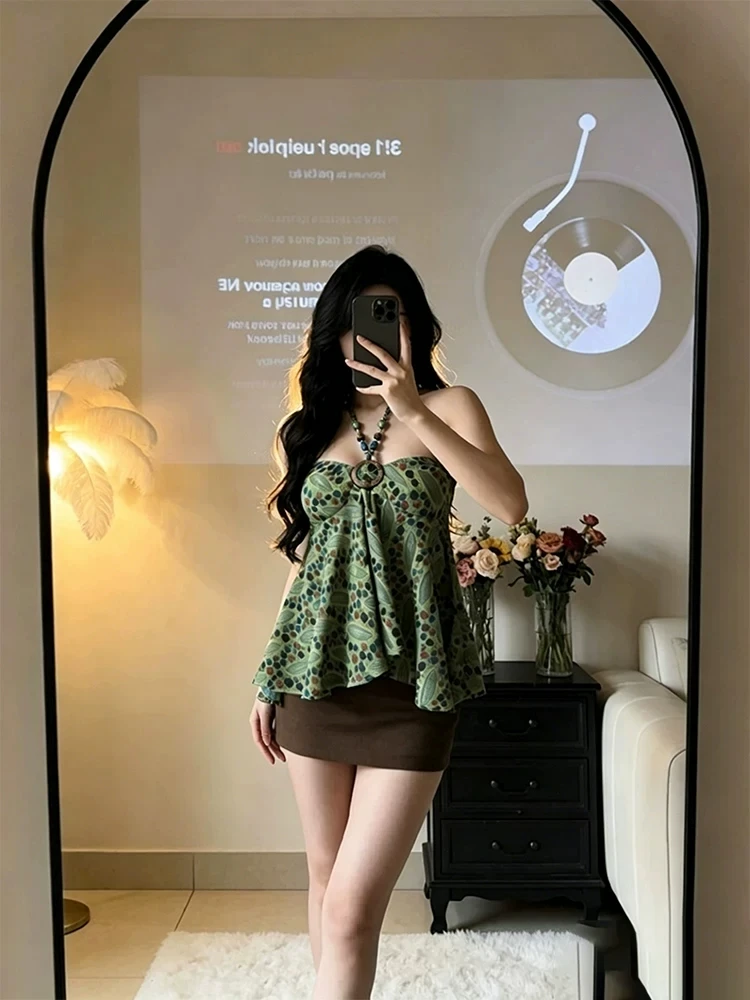 XZY Bohemian Floral Halter Vest And Skirt Set Women's plus Size Summer Slimming Wrap around High Waist Short Skirt Ensemble
XZY Bohemian Floral Halter Vest And Skirt Set Women's plus Size Summer Slimming Wrap around High Waist Short Skirt Ensemble