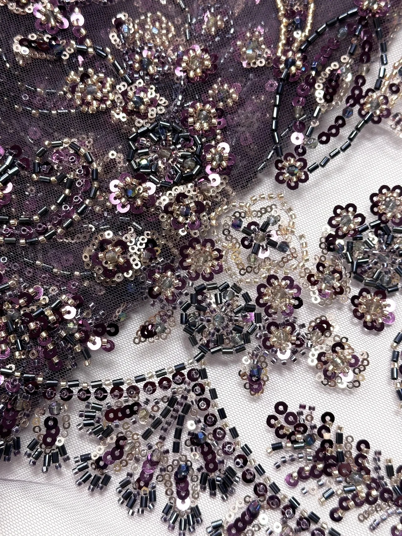 Bule African Beaded Tulle Lace Fabric 2026 High Quality Luxury French Nigerian Sequins Mesh Tulle Lace for Party Dress Sewing
Bule African Beaded Tulle Lace Fabric 2026 High Quality Luxury French Nigerian Sequins Mesh Tulle Lace for Party Dress Sewing