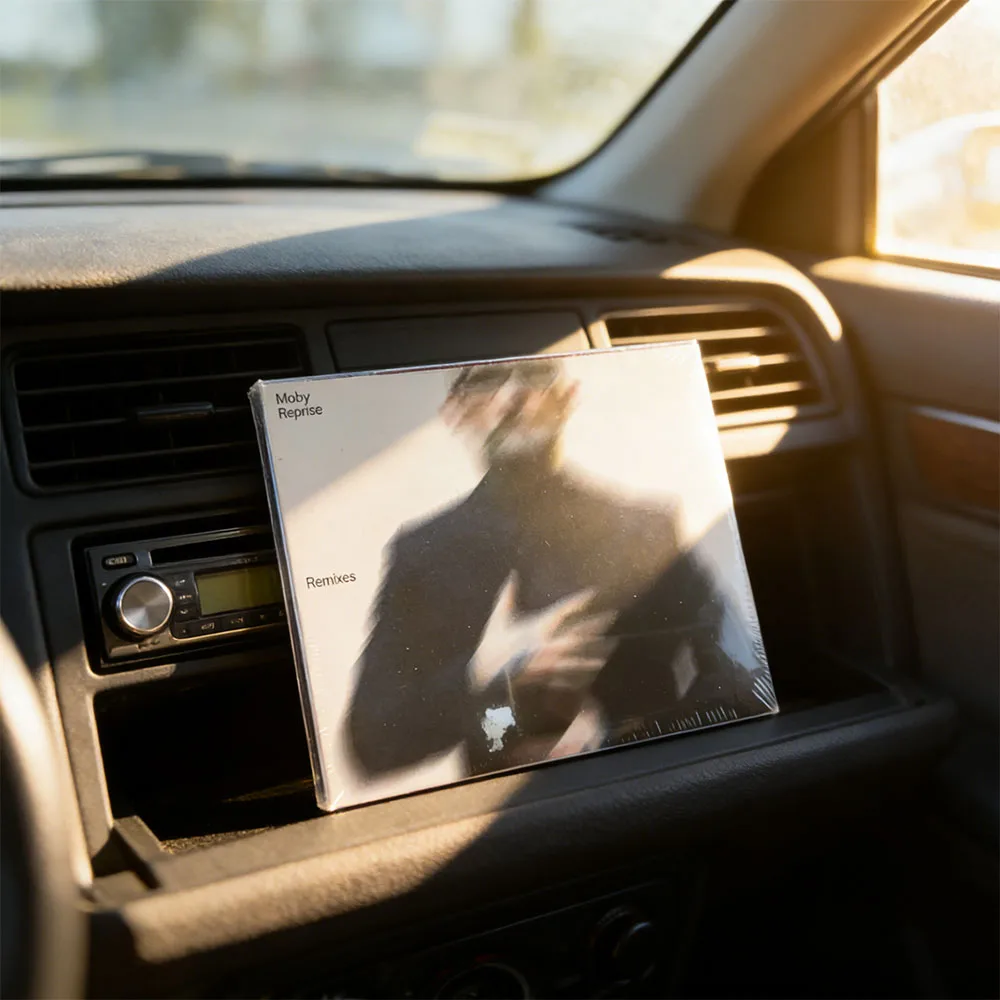 CD 'Reprise Remixes' Is A Remix Album By Electronic Musician Moby, Released on 20 May 2022, and Issued By Deutsche Grammophon
CD 'Reprise Remixes' Is A Remix Album By Electronic Musician Moby, Released on 20 May 2022, and Issued By Deutsche Grammophon